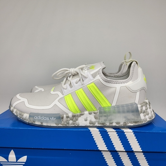 New Adidas NMD_R1 Men\'s Running Shoes Size 10.5 main image 4